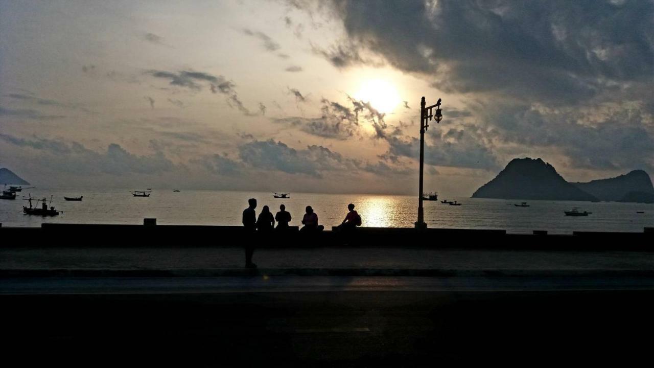 Zea Zide Hotel Prachuap Khiri Khan Exteriör bild